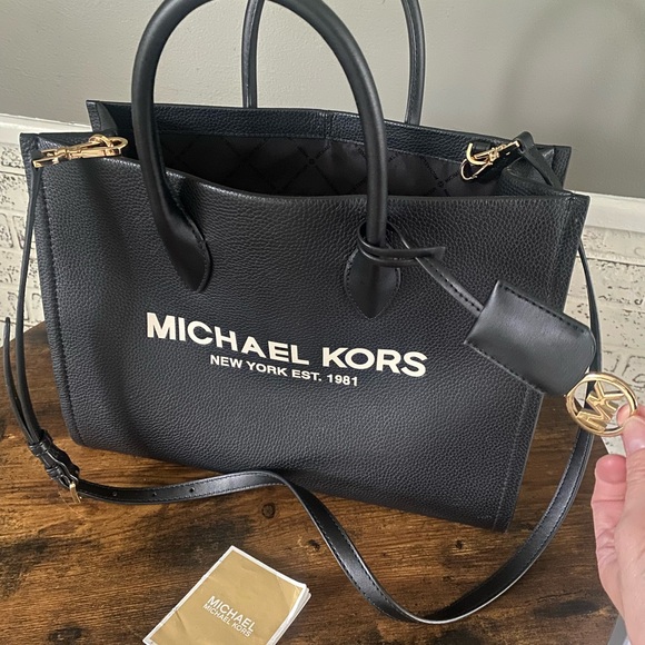 AUTHENTIC Michael Kors Mirella pebbled leather medium tote bag. - Picture 2 of 13